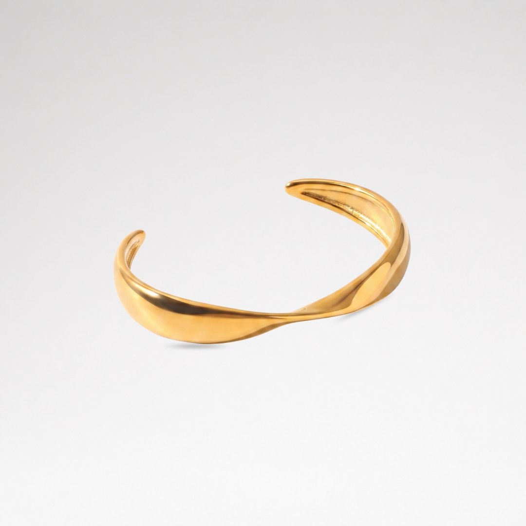 Veisse Cuff